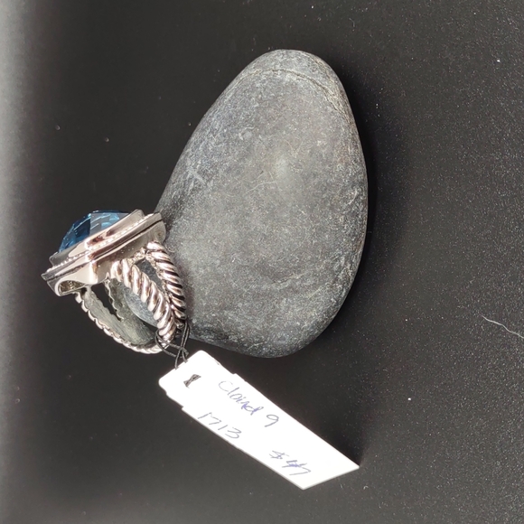 Premier Designs Cloud 9 ring - Picture 3 of 3